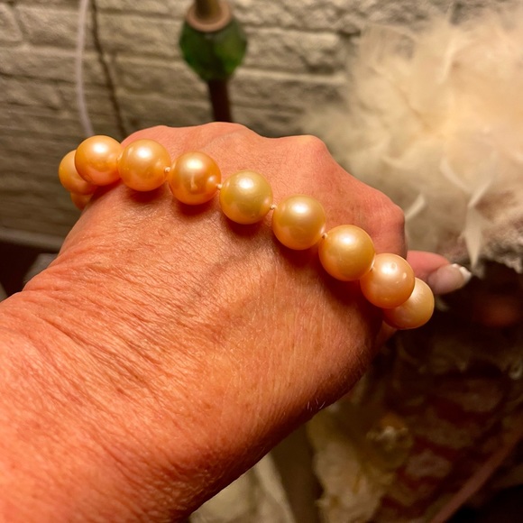 Authentic golden pink south sea pearl necklace - Picture 5 of 16